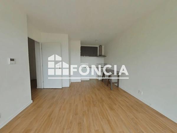 Location Appartement 3 pièces 54.81 m² - 3 PLACE COPERNIC Courcouronnes 91080