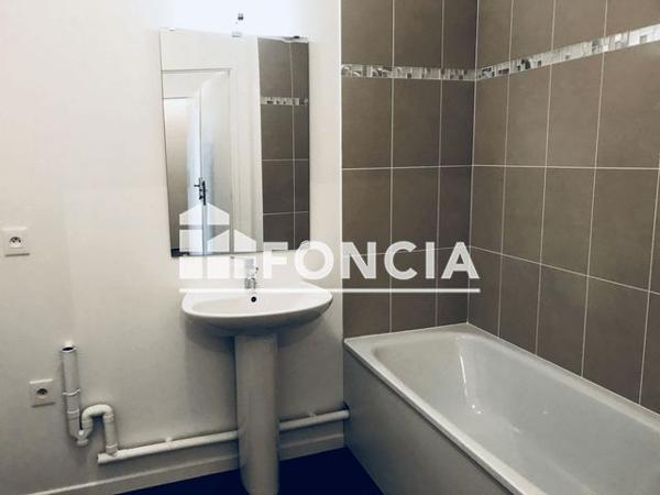 Location Appartement 3 pièces 54.81 m² - 3 PLACE COPERNIC Courcouronnes 91080