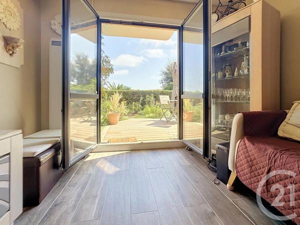Appartement F3 à vendre  3 pièces - 63 m 2   ANTIBES  - 06