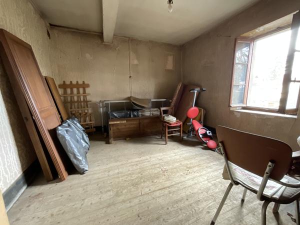 Courtenay (38510) Maison de village en pierre à rénover entièrement 38510 LANCIN (COURTENAY)