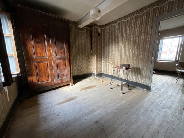 Courtenay (38510) Maison de village en pierre à rénover entièrement 38510 LANCIN (COURTENAY)