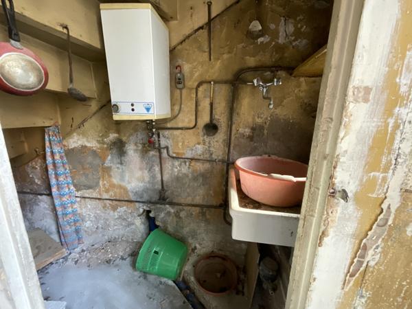 Courtenay (38510) Maison de village en pierre à rénover entièrement 38510 LANCIN (COURTENAY)