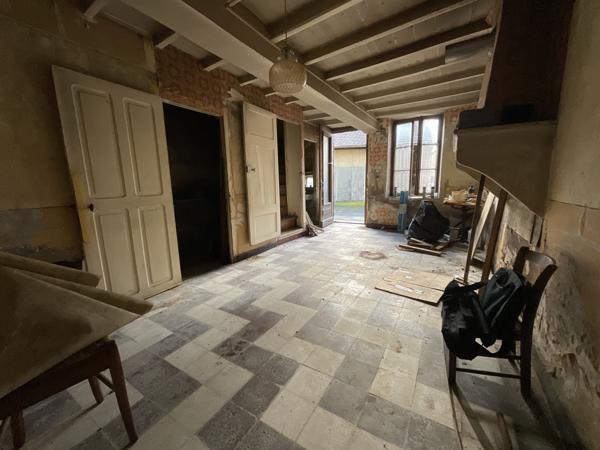 Courtenay (38510) Maison de village en pierre à rénover entièrement 38510 LANCIN (COURTENAY)