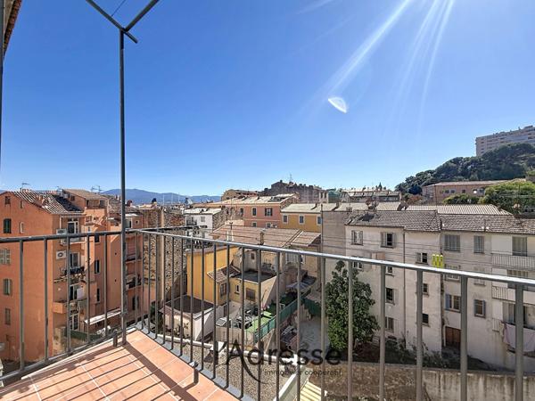 Appartement AJACCIO - CENTRE VILLE - Grand Appartement 6 pièces - 155 m² - DERNIER ÉTAGE - ASCENCEUR