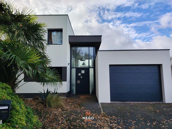 Maison contemporaine Longuenee en anjou