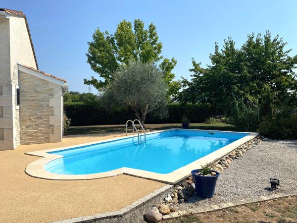TRÈS BELLE VILLA AVEC PISCINE