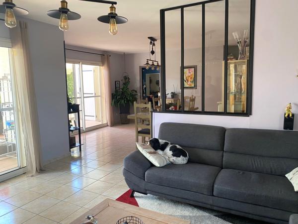TRÈS BELLE VILLA AVEC PISCINE