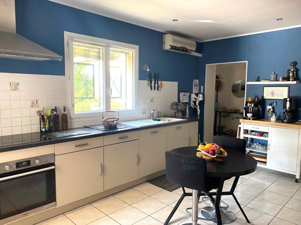 TRÈS BELLE VILLA AVEC PISCINE