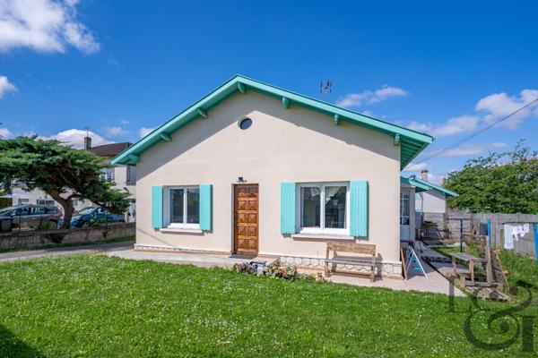A vendre à Sainte-Livrade-sur-Lot villa de plain-pied