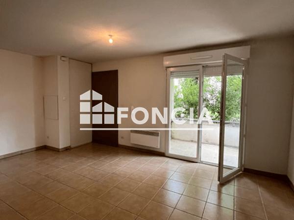 Location Appartement 2 pièces 39.3 m² - 11 RUE JULES FERRY L'isle-d'espagnac 16340