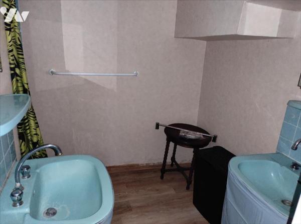 Maison en pierres à vendre à LA HAIE TRAVERSAINE(53)