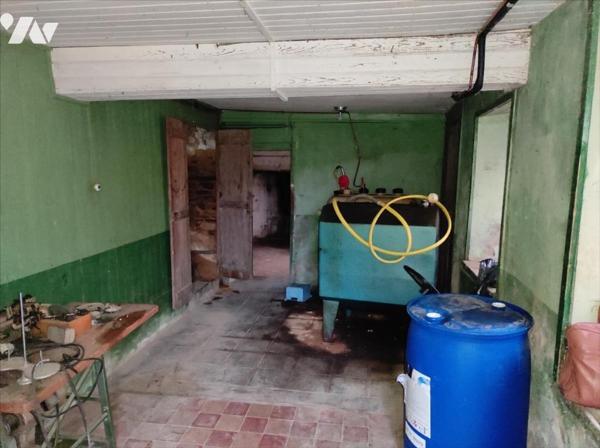 Maison en pierres à vendre à LA HAIE TRAVERSAINE(53)