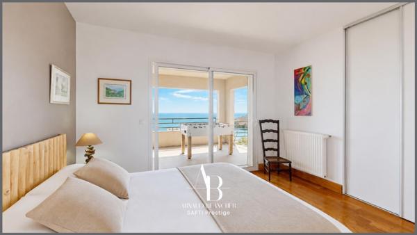 Villa avec vue panoramique exceptionnelle sur la Méditerranée