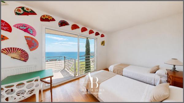 Villa avec vue panoramique exceptionnelle sur la Méditerranée