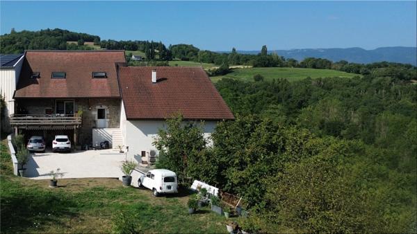 Maison à vendre 4 pièces FRANGY (74)  entièrement restaurée avec jardin plat de 900 m² et vue panoramique sur le Vuache