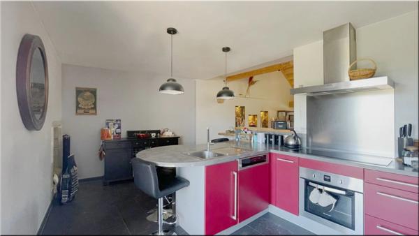 Maison à vendre 4 pièces FRANGY (74)  entièrement restaurée avec jardin plat de 900 m² et vue panoramique sur le Vuache