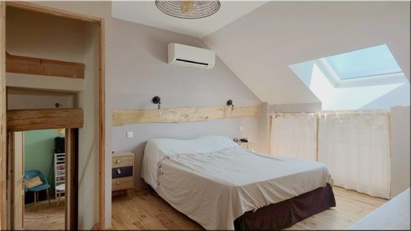 Maison à vendre 4 pièces FRANGY (74)  entièrement restaurée avec jardin plat de 900 m² et vue panoramique sur le Vuache