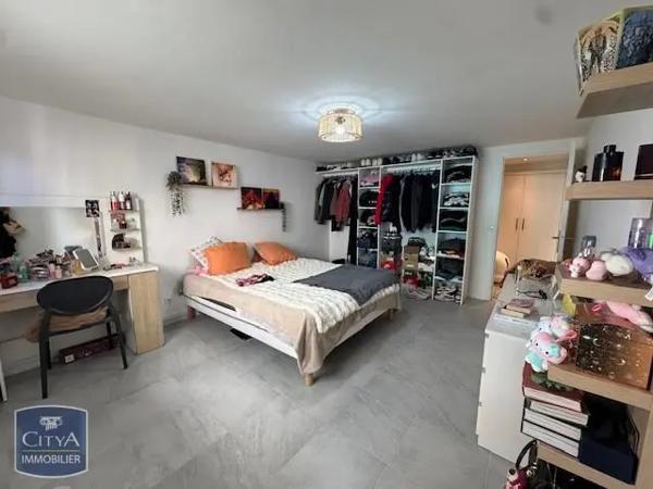 Appartement à louer 4 pièces 82m² Nissan-lez-Enserune (34440)