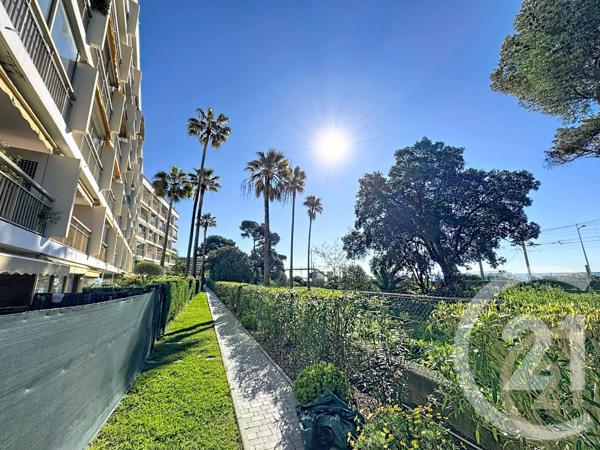 Appartement F1 à vendre  1 pièce - 30 m2 CANNES LA BOCCA - 06
