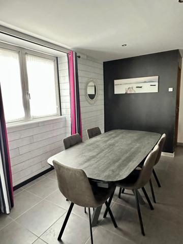 Maison à vendre 7 pièces LE TEMPLE (79)