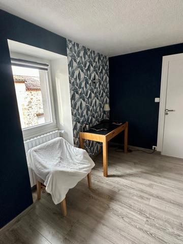 Maison à vendre 7 pièces LE TEMPLE (79)