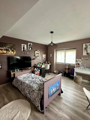 Maison à vendre 7 pièces LE TEMPLE (79)