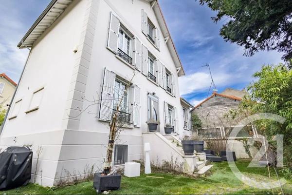 Maison à vendre  10 pièces - 263 m2 VILLEMOMBLE - 93