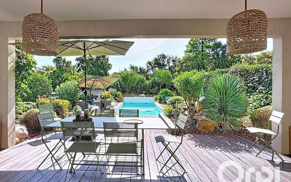 Maison à vendre    4 pièces •  Porto-Vecchio