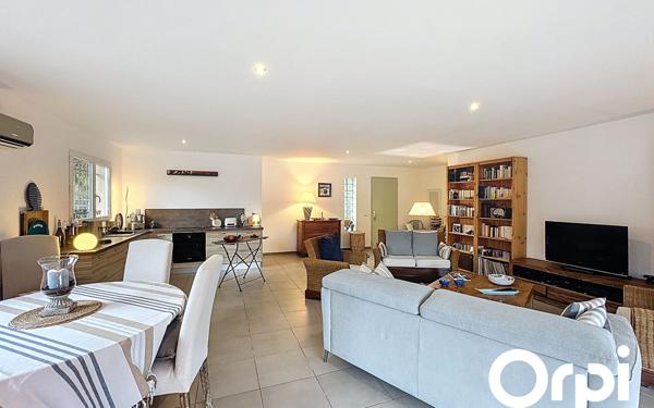 Maison à vendre    4 pièces •  Porto-Vecchio