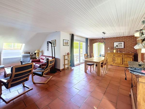 À vendre - Maison individuelle, 5 pièces située à Saint-Martin-le-Beau (37270)