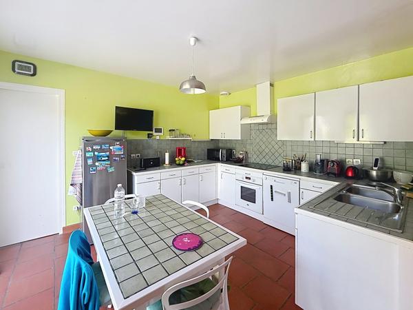 À vendre - Maison individuelle, 5 pièces située à Saint-Martin-le-Beau (37270)