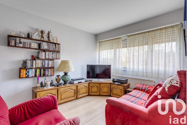 Appartement 5 pièces de 92 m² à Armentières (59280)