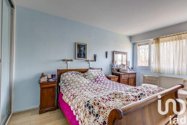 Appartement 5 pièces de 92 m² à Armentières (59280)