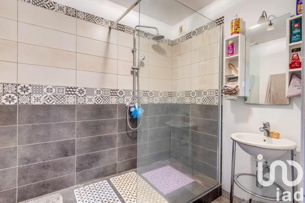 Appartement 5 pièces de 92 m² à Armentières (59280)