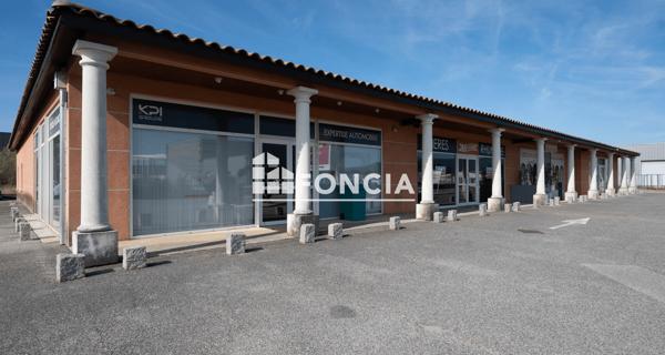 À vendre Local commercial 240 m² - Montélimar 26200