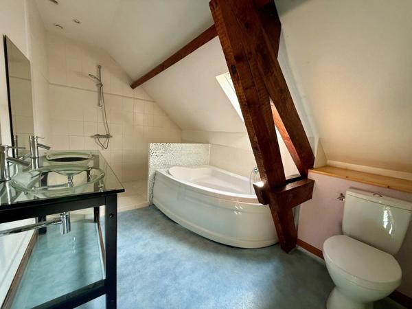 Location                                                      Maison
                        
                     6 pièces                      105 m2                     à Brive-la-Gaillarde