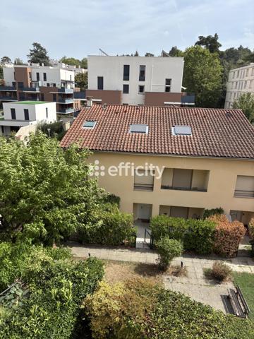 Appartement
         3 pièces
        - 75 m² Exclusivité 390 000 € *