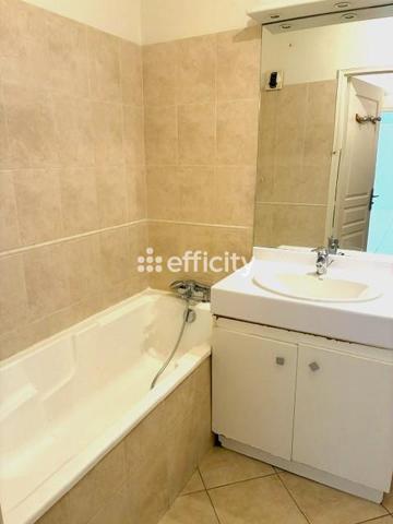 Appartement
         3 pièces
        - 75 m² Exclusivité 390 000 € *