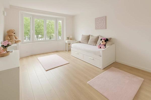 ESPLANADE - COMME NEUF