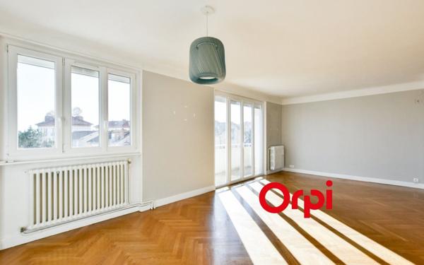 Appartement à vendre    4 pièces • 90,02 m2 Oullins