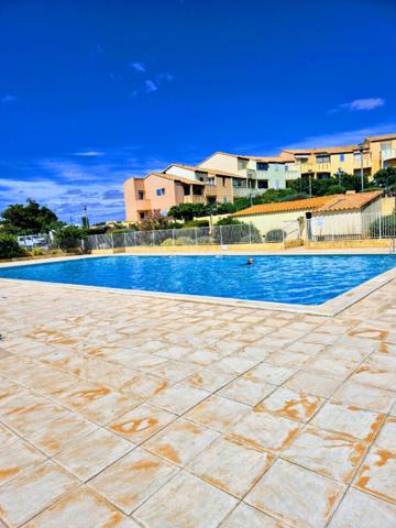 Appartement T3 (2 cabines) à Saint Pierre la Mer avec parking et 2 balcons!