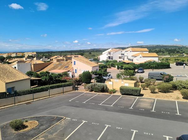 Appartement T3 (2 cabines) à Saint Pierre la Mer avec parking et 2 balcons!