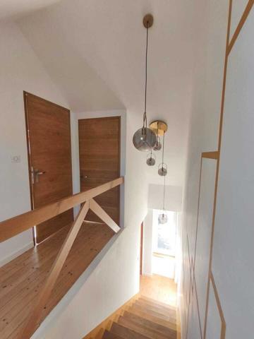 Maison en parfait état en pierre 297 000 € H.A.I.*