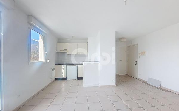 Appartement à vendre    2 pièces • 42,79 m2 Albertville
