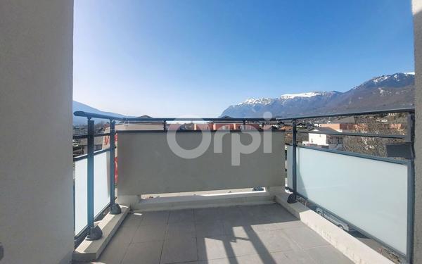 Appartement à vendre    2 pièces • 42,79 m2 Albertville