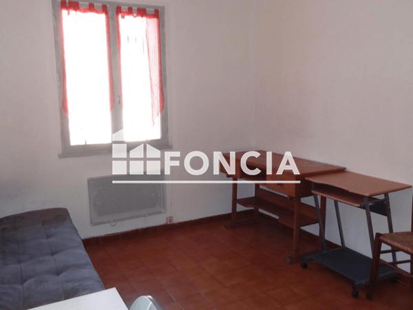 Location Studio meublé 15.8 m² - 91 RUE NEUVE Nimes-st Cesaire 30900