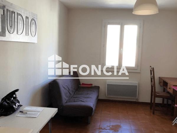 Location Studio meublé 15.8 m² - 91 RUE NEUVE Nimes-st Cesaire 30900