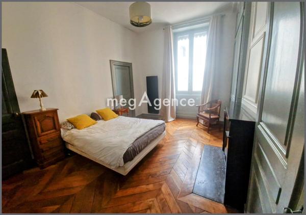 Appartement à Lyon 2e Arrondissement, 69002 - 2 pièces 85m²