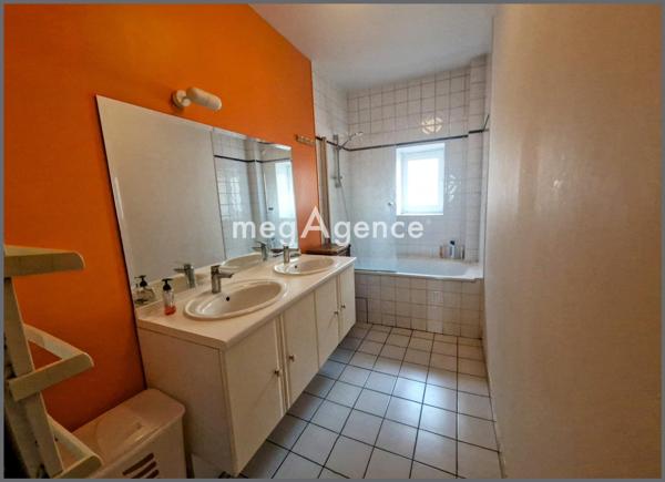 Appartement à Lyon 2e Arrondissement, 69002 - 2 pièces 85m²