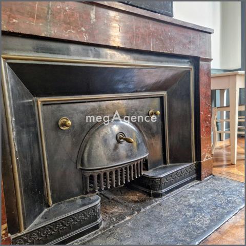 Appartement à Lyon 2e Arrondissement, 69002 - 2 pièces 85m²